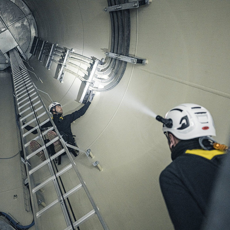 P5 Rechargeable Flashlight